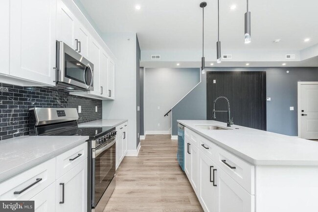 property at 631 N Preston St