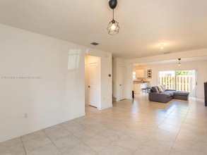 597 NE 5th Pl in Florida City, FL - Building Photo - Building Photo