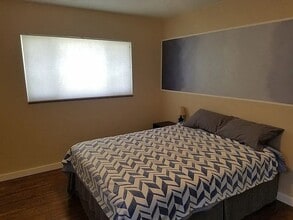 2734 S. Raleigh Street in Denver, CO - Foto de edificio - Building Photo