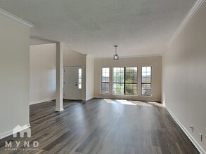 1121 Holt Hills Pl in Nashville, TN - Foto de edificio - Building Photo