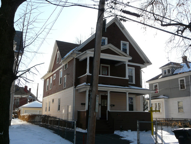 86 Newton St in Hartford, CT - Building Photo - Building Photo