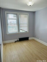 48-11 59th St-Unit -1st FL in Queens, NY - Building Photo - Building Photo