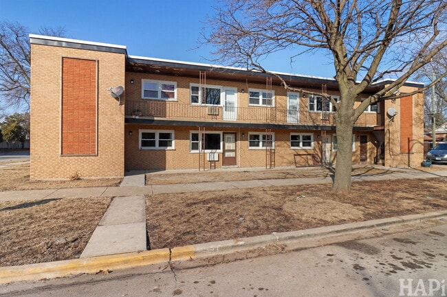 7321 14th St, Unit C in Forest Park, IL - Building Photo - Building Photo
