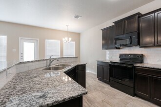 7508 Lee Hall Loop in Temple, TX - Building Photo - Building Photo