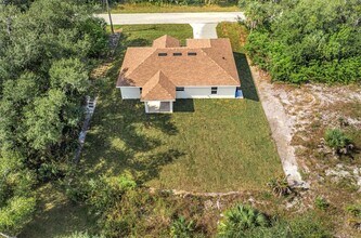 486 Celeste St in Port Charlotte, FL - Building Photo - Building Photo