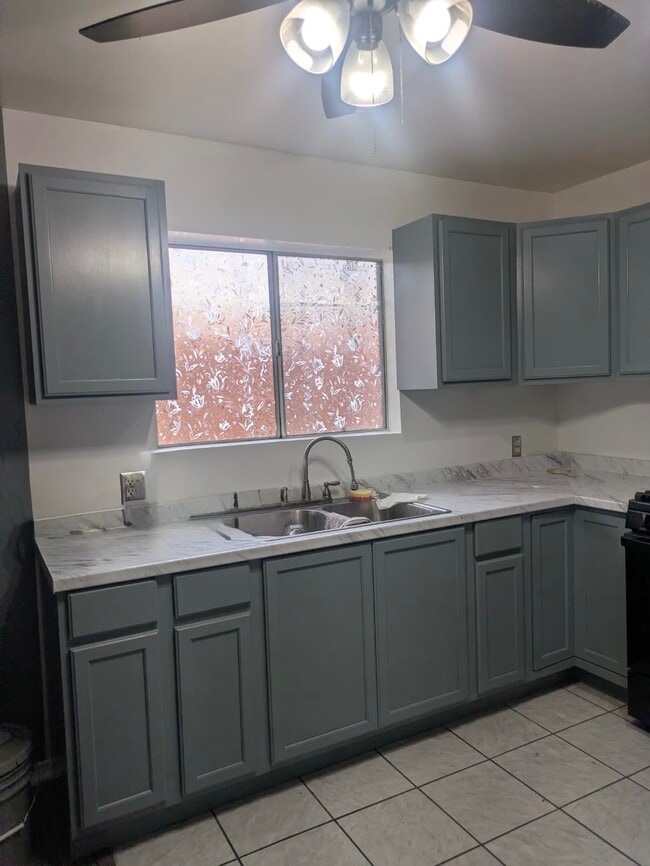 427 N Concord St, Unit 1 Bedroom Apartment for r