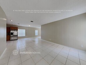 17081 NW 10th St in Pembroke Pines, FL - Foto de edificio - Building Photo
