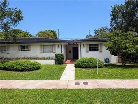 850 Benevento Ave in Coral Gables, FL - Building Photo