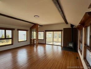 55-57 E Summer Street Unit in Southington, CT - Building Photo - Building Photo
