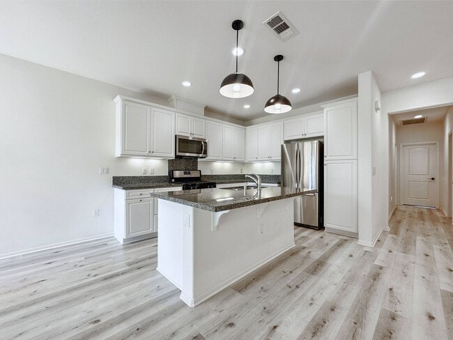 3180 E Yountville Dr in Ontario, CA - Foto de edificio - Building Photo