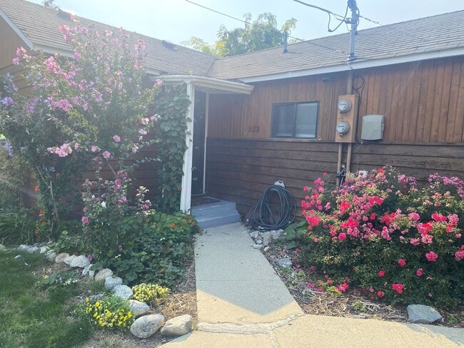 525-525 N Markeson St in Chelan, WA - Building Photo - Building Photo