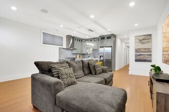 4226 S Ellis Ave in Chicago, IL - Building Photo - Building Photo