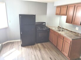 1710-14 Bradford in Milwaukee, WI - Building Photo