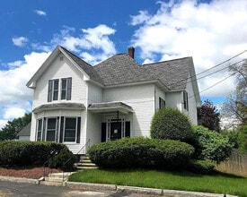 246 Taylor St, Unit 2b in Manchester, NH - Foto de edificio - Building Photo