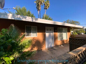4717 Amber Ln in Sacramento, CA - Building Photo - Building Photo