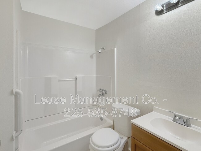2633 New Orleans St in New Orleans, LA - Building Photo - Building Photo