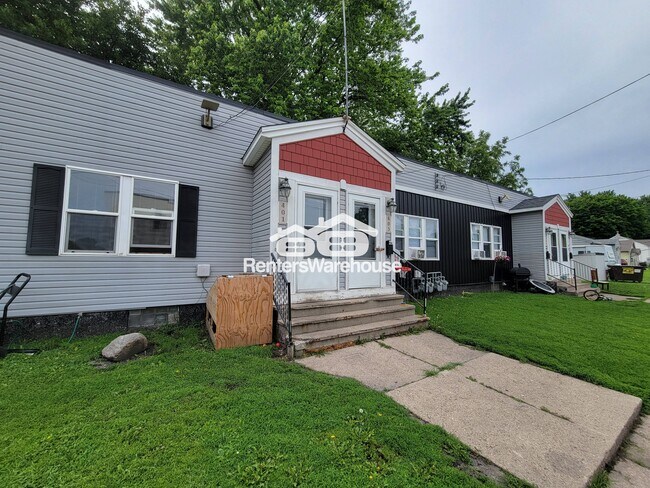 401 N Dewey St in Fairmont, MN - Building Photo - Building Photo