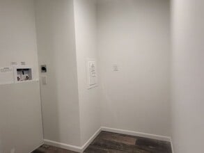 1124 Lake Terrace Rd in Elgin, IL - Building Photo - Building Photo