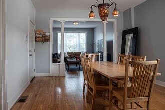 3112 N California Ave, Unit 1 in Chicago, IL - Building Photo - Building Photo