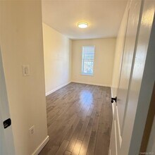 76-19 85th Dr in Queens, NY - Building Photo - Building Photo