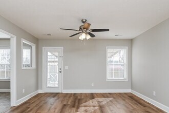 8003 Westfork Dr in Smyrna, TN - Building Photo - Building Photo