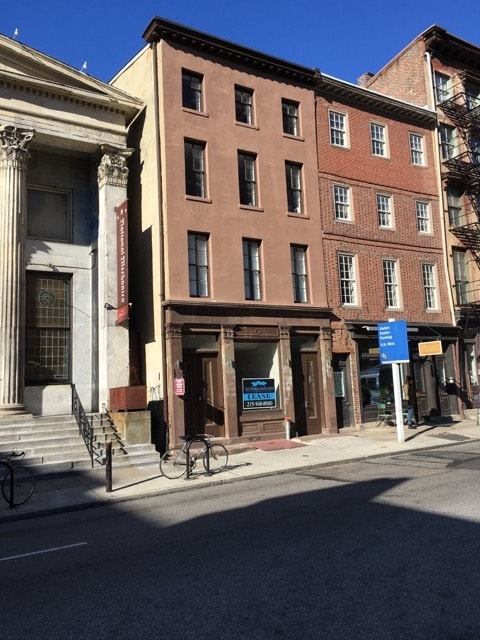 The Umbrella Building in Philadelphia, PA - Foto de edificio - Building Photo