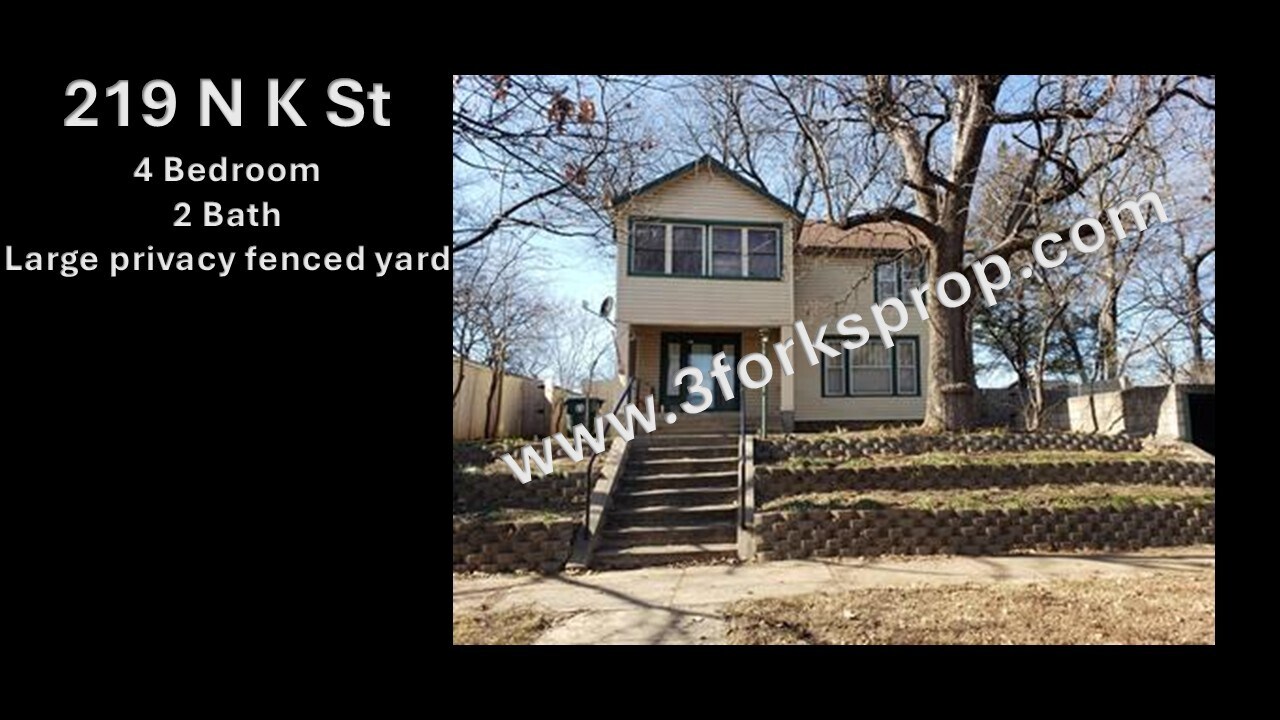 219 N K St in Muskogee, OK - Building Photo