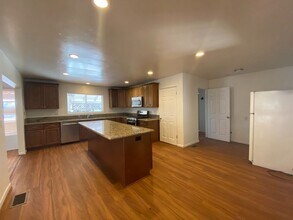 5035 College Ave in San Diego, CA - Building Photo - Building Photo