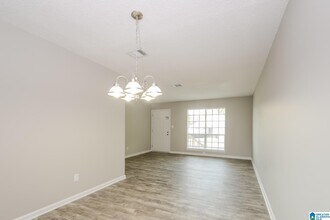 541 Closhire Ln in Birmingham, AL - Building Photo - Building Photo