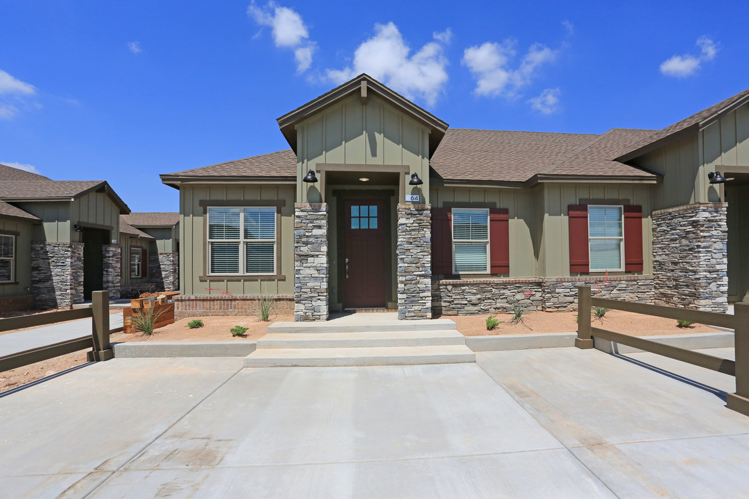 Salt Creek in Lubbock, TX - Building Photo