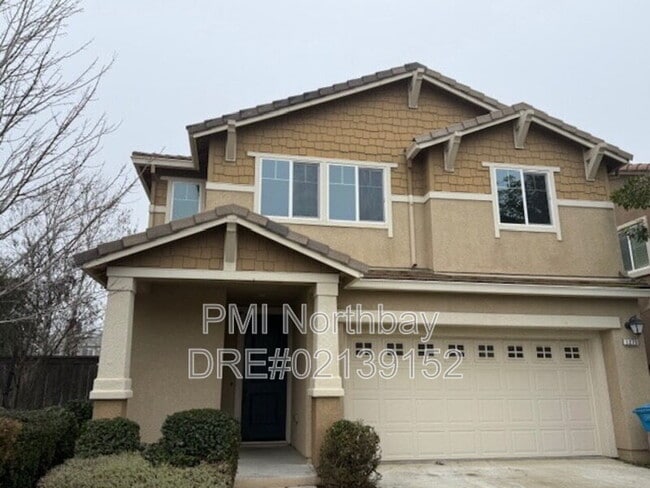 property at 1275 Dartmouth Cir