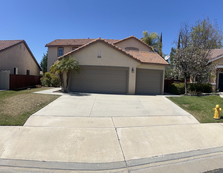 43061 Maidstone Ct in Temecula, CA - Building Photo