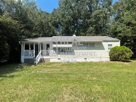 3827 Travis Blvd in Macon, GA - Building Photo