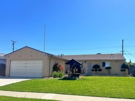 6524 Myra Ave in Buena Park, CA - Building Photo