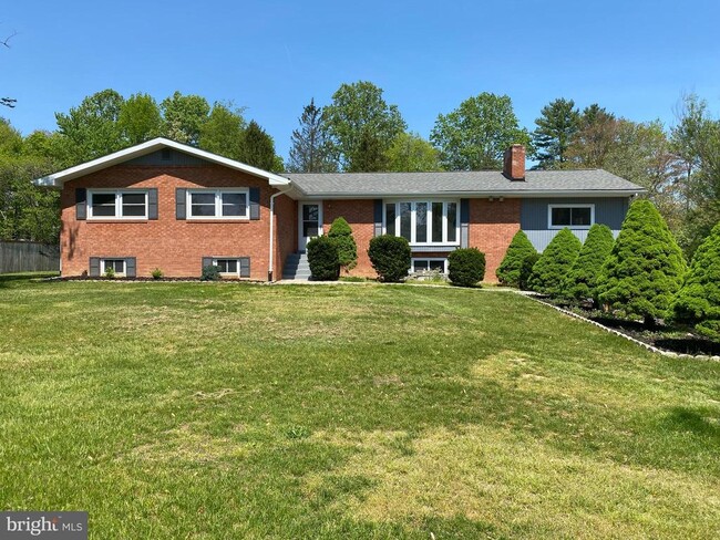 property at 5072 Rock Springs Rd