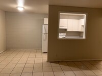 1040 Bert Rd, Unit 5 in Jacksonville, FL - Building Photo - Building Photo