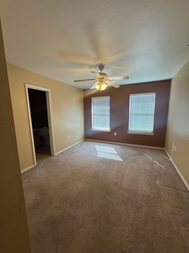 531 N Chicago Ave in Lubbock, TX - Foto de edificio - Building Photo