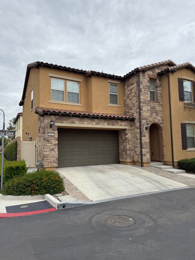 property at 3810 Morning Glory Ln