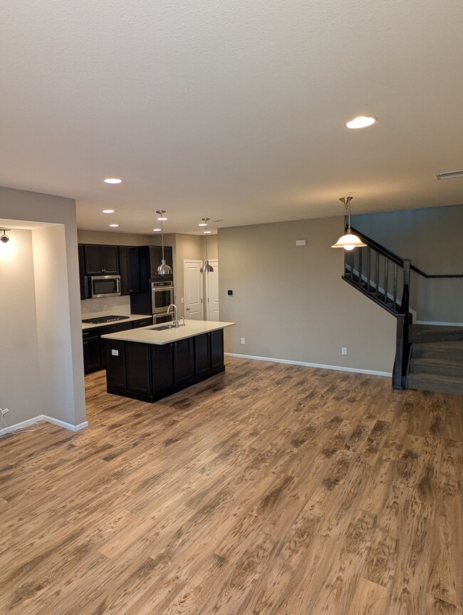 6959 Joyce Ln in Arvada, CO - Foto de edificio - Building Photo