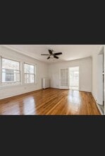 3007 W Sunnyside Ave, Unit Unit 2 in Chicago, IL - Building Photo - Building Photo