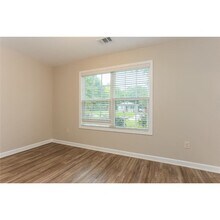 7070 Felton Ln in Mableton, GA - Building Photo - Building Photo