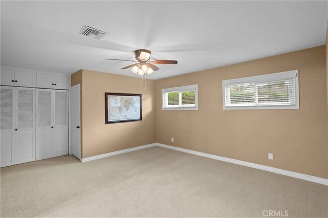 property at 528 E Parkdale Dr