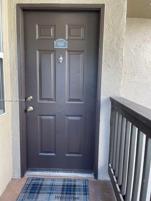526 SW 113th Way in Pembroke Pines, FL - Building Photo - Building Photo