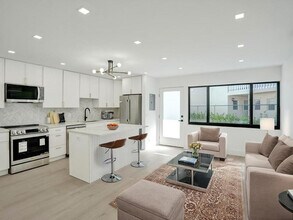 840 SE 22nd Ave in Pompano Beach, FL - Building Photo - Building Photo