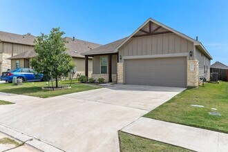 469 Grace Lilly Dr in Buda, TX - Building Photo - Building Photo