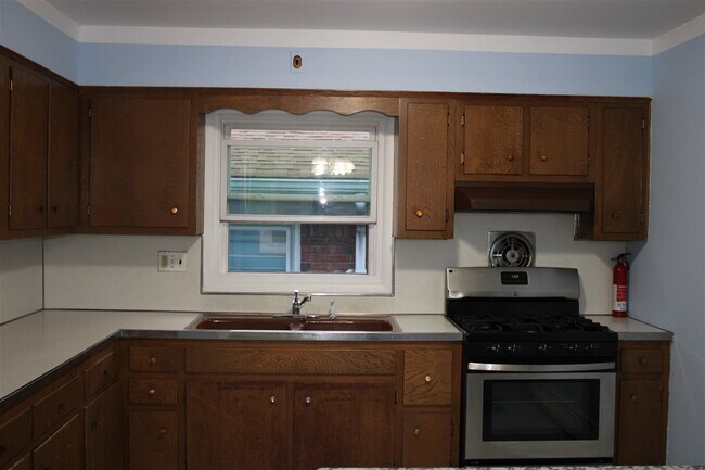 1000 Avenue C-Unit -2 in Bayonne, NJ - Building Photo - Building Photo