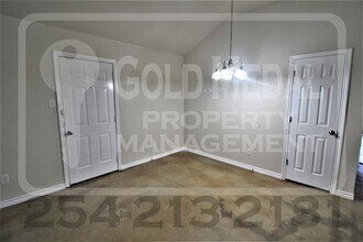 4003 Cambridge Dr in Killeen, TX - Building Photo - Building Photo