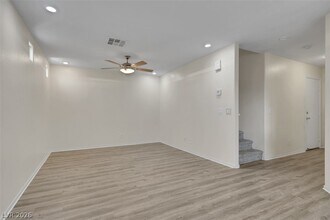 1178 Burnt Sky Ave in Las Vegas, NV - Building Photo - Building Photo