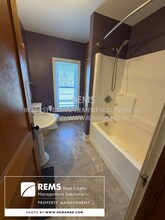 203 S Albert Ave in Reedsburg, WI - Building Photo - Building Photo