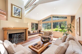 321 Dutch Henry Canyon Rd in Calistoga, CA - Building Photo - Building Photo